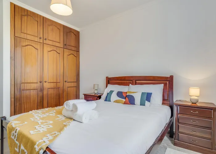 Familia Teixeira House By Ah Arco da Calheta (Madeira)