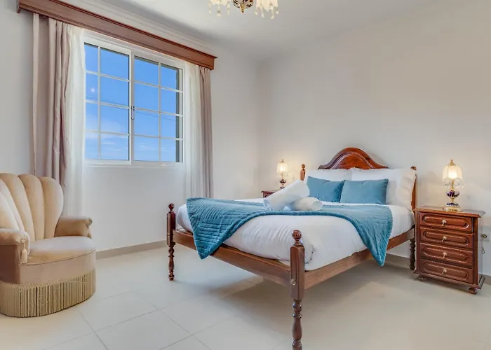 Familia Teixeira House By Ah *