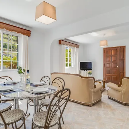 Holiday home Familia Teixeira House By Ah Arco da Calheta (Madeira)