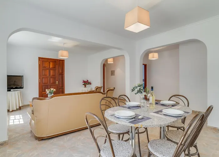 Familia Teixeira House By Ah